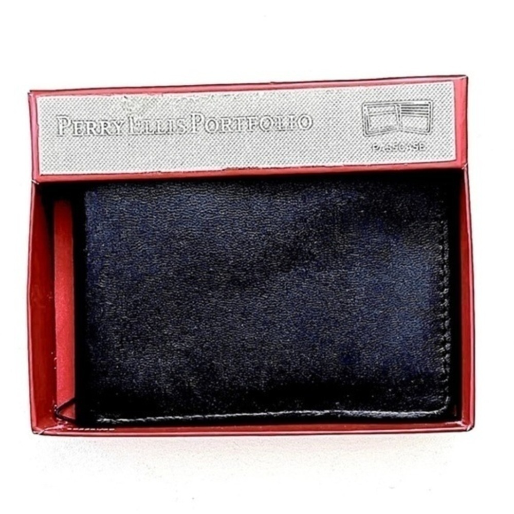 VINTAGE Perry Ellis Portfolio Wallet! - Picture 2 of 3